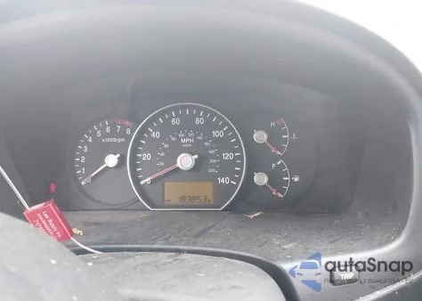 2008 Kia Rondo Lx V6 z USA, uszkodzony, nr VIN KNAFG526787159876